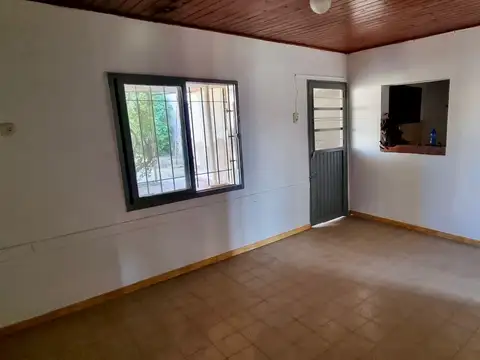 Pacheco De Melo 1700, Piso -