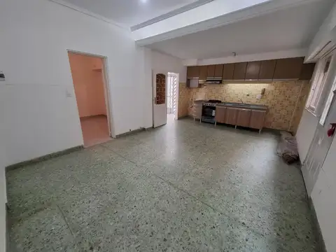 Depto Tipo Casa en Alquiler de 1 dormitorio