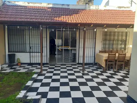 Casa en venta en Ramos Mejia Sur