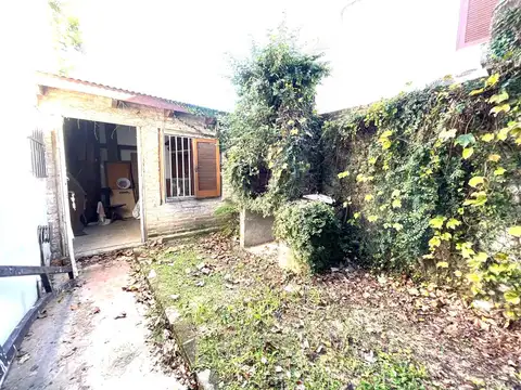 CASA EN VENTA - MUNIAGURRIA 200 BIS - FISHERTON