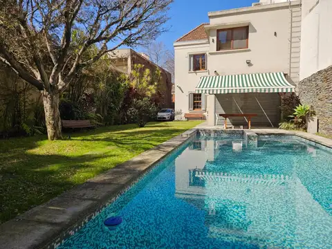 Chalet Neoclásico Premium