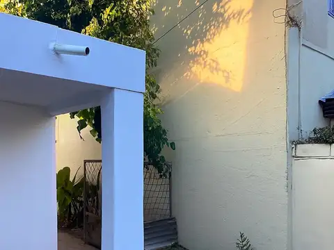 Casa 2 ambientes con 1 baño
