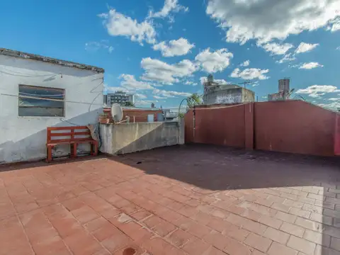 Depto Tipo Casa en Venta 56 años
