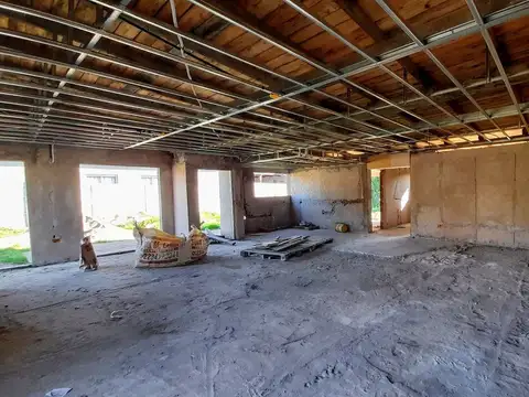 VENTA CASA A TERMINAR 3 AMBIENTES-ACANTILADOS