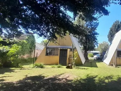 Casa en Alquiler con 1 cochera