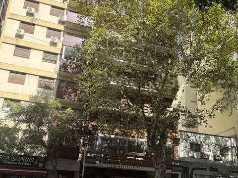 Av. Diaz Velez 5500, Piso 1