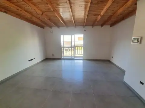 Depto Tipo Casa en Alquiler en Villa Saenz Peña, $ 380.000