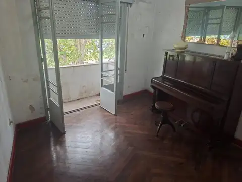 Depto Tipo Casa en Venta en Sarmiento, USD 55.000