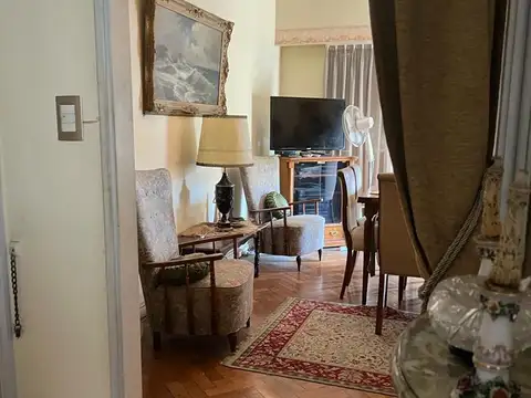 Avenida Hipólito Yrigoyen 2900, Piso 5