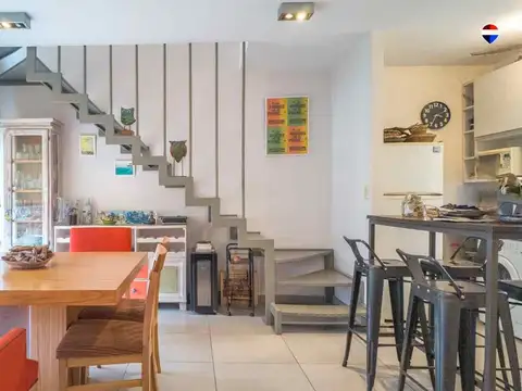 Depto Tipo Casa en Venta con 1 cocheras
