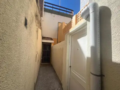 Depto Tipo Casa en Venta en Lanús Oeste, USD 85.000