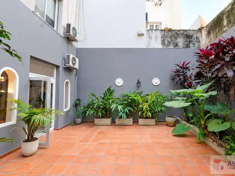 Lindísimo departamento con amplio patio en planta baja hecho a nuevo