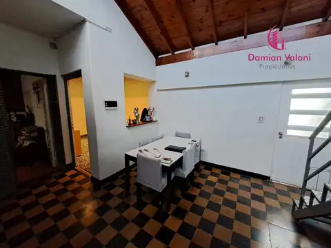 Depto Tipo Casa en Venta de 5 ambientes