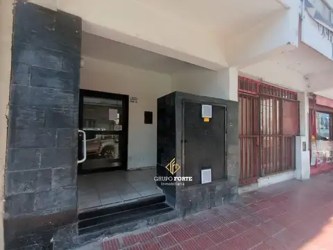 Oportunidad! Departamento a refaccionar  B° Alberdi