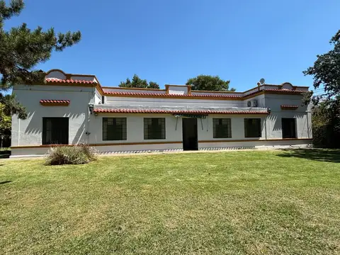 Casa quinta en Ezeiza GRAN LOTE de 5320m2