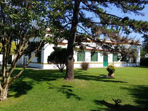 Casa quinta en Ezeiza GRAN LOTE de 5320m2