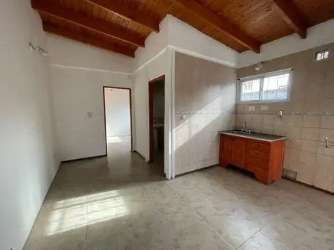 Depto Tipo Casa 3 ambientes con 1 baño