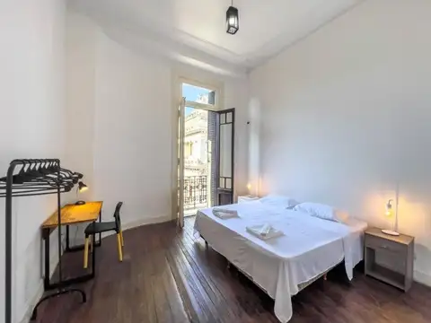 Avenida Hipólito Yrigoyen 1800 , Piso 4