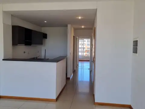 Monroe 5500 , Piso 4