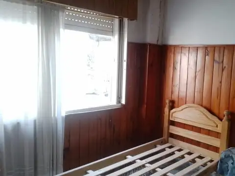 Casa 2 ambientes con 1 baño