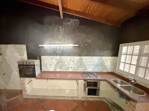 Casa en Venta con 3 cocheras