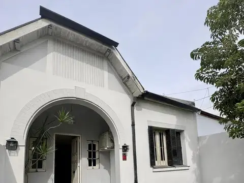 Escobar  al 2300