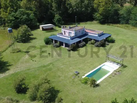 Venta Casa 5 Ambientes en BENQUERENCIA FARM CLUB