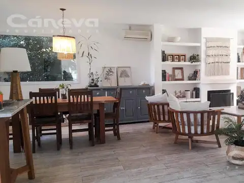 Casa 6 ambientes con 3 baños