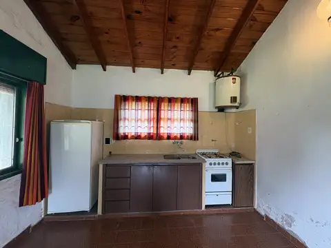 Venta casa de 4 ambientes en San Miguel del Monte con gran parque y galería