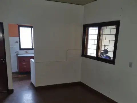 Depto Tipo Casa 4 ambientes con 1 baño