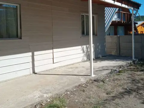 Casa 3 ambientes con 1 baño