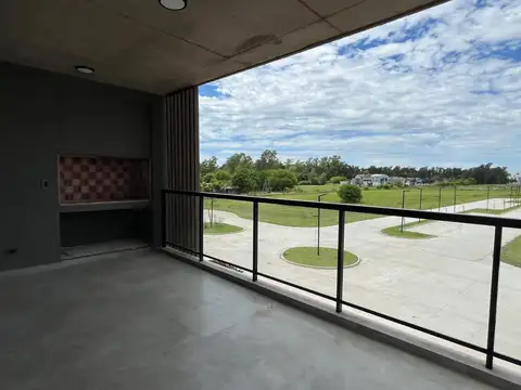 Av. Félix Aguilar al 2600