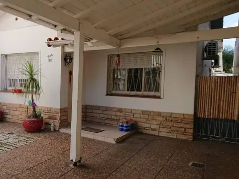 Casa en Venta en Villa Ballester, USD 250.000