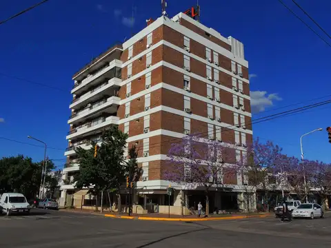 Edificio Hotel Fenicia (Av. Yrigoyen y Av. Rocha), Pergamino, Bs. As.