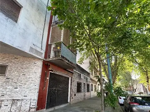 Local en Alquiler en Parque Chas, $ 550.000