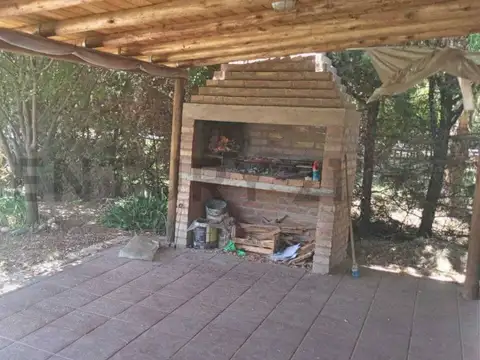 Casa 2 ambientes con 1 baño