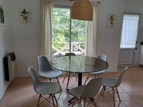 Casa en Alquiler Temporal con 1 cochera