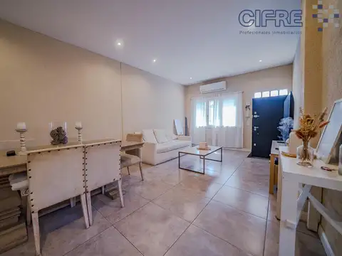 Depto Tipo Casa 4 ambientes con 2 baños