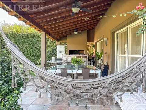 Muy linda casa en venta en Buen Retiro
