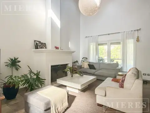 Casa en Venta en Buen Retiro, USD 292.000