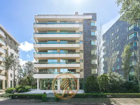 Avenida Arquitecto Jorge Bunge  al 1800