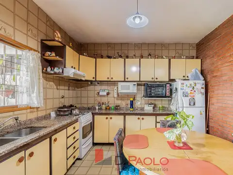 Casa 7 ambientes con 3 baños