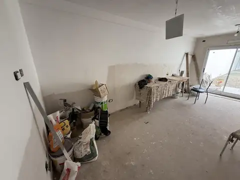 Departamento en Venta en Villa Dominico, USD 90.000