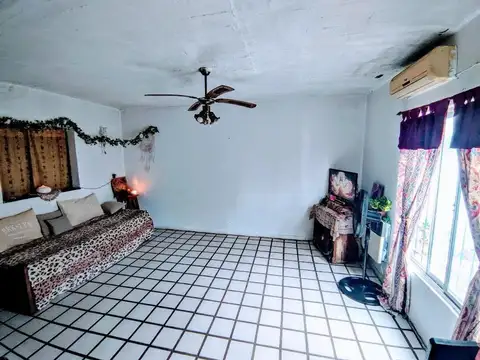 Casa 3 ambientes con 1 baño