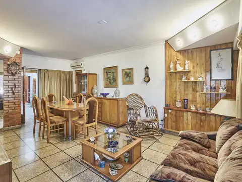 Depto Tipo Casa en Venta de 4 ambientes