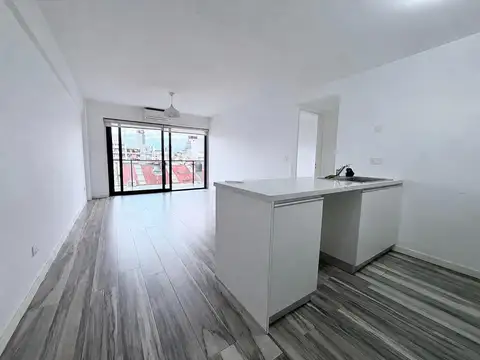 Zapiola 4400, Piso 4