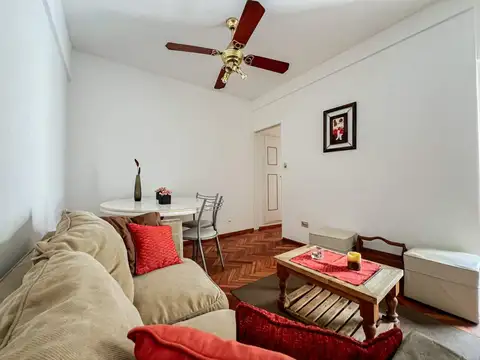 VENZUELA al 700, SAN TELMO. Alquiler Temporario de de 2 ambientes a metros del SUBTE C