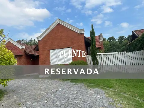 Casa en Venta con 1 cochera