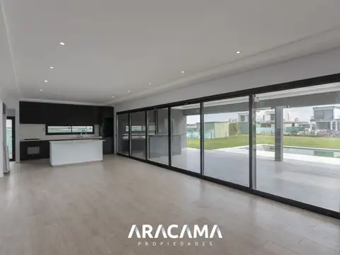 Casa en Alquiler de 4 dormitorios