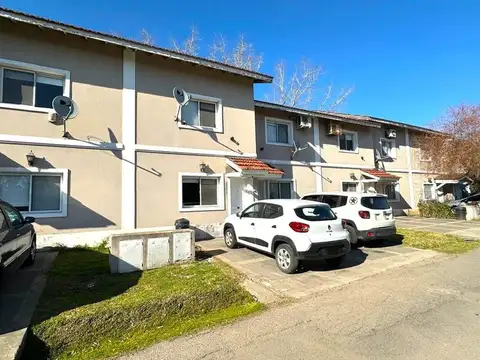 CASA DUPLEX 3 AMB VENTA GREEN PARK PILAR PILETA